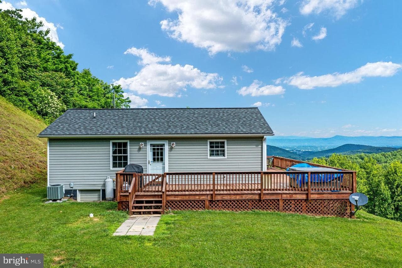 897 Helms Road photo 13