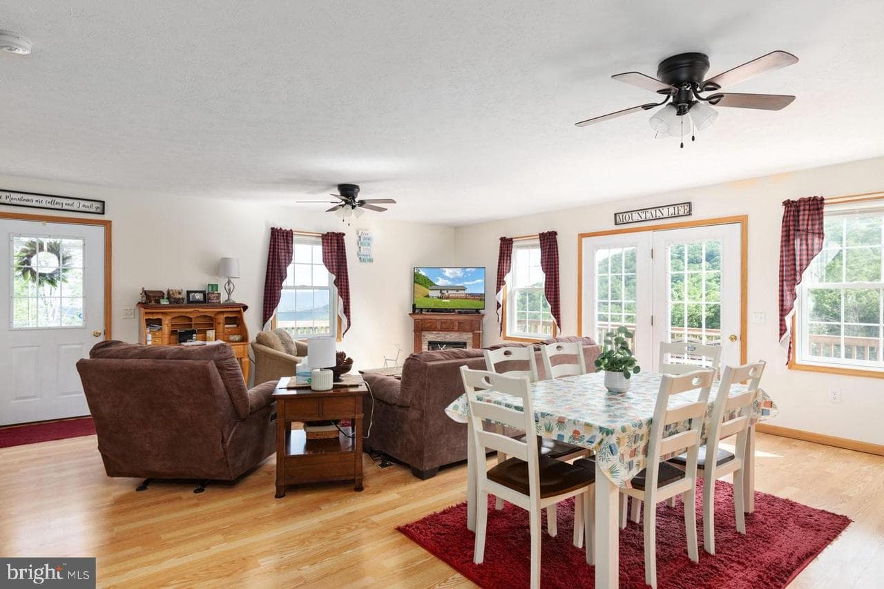 897 Helms Road photo 21