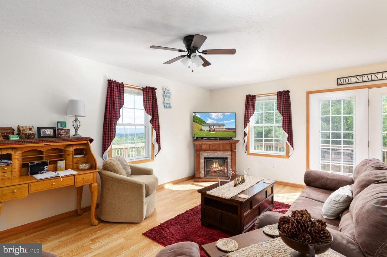 897 Helms Road photo 22