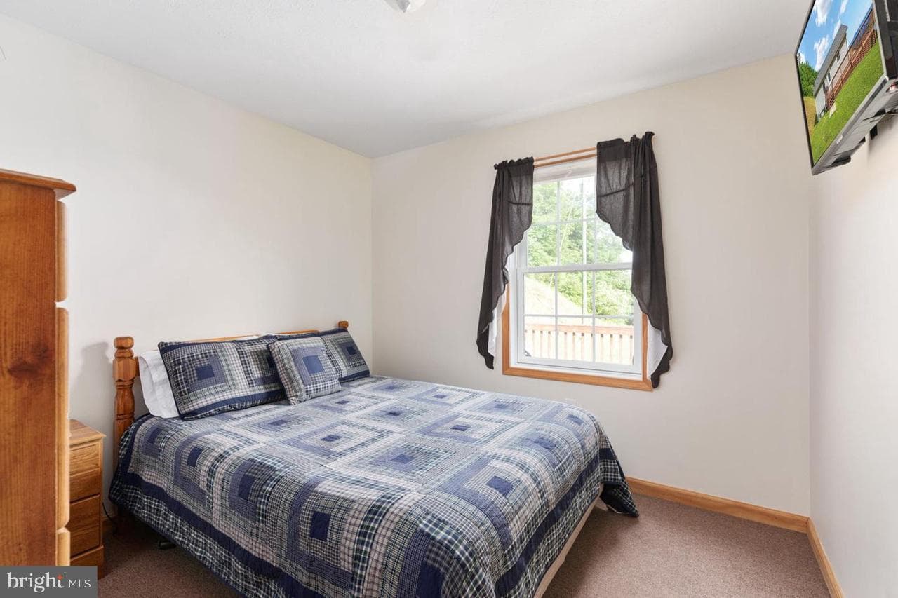 897 Helms Road photo 26