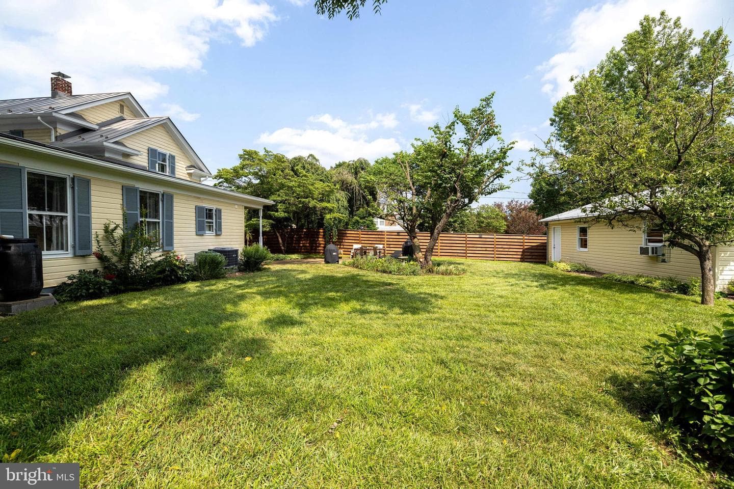 116 Cave Street photo 104