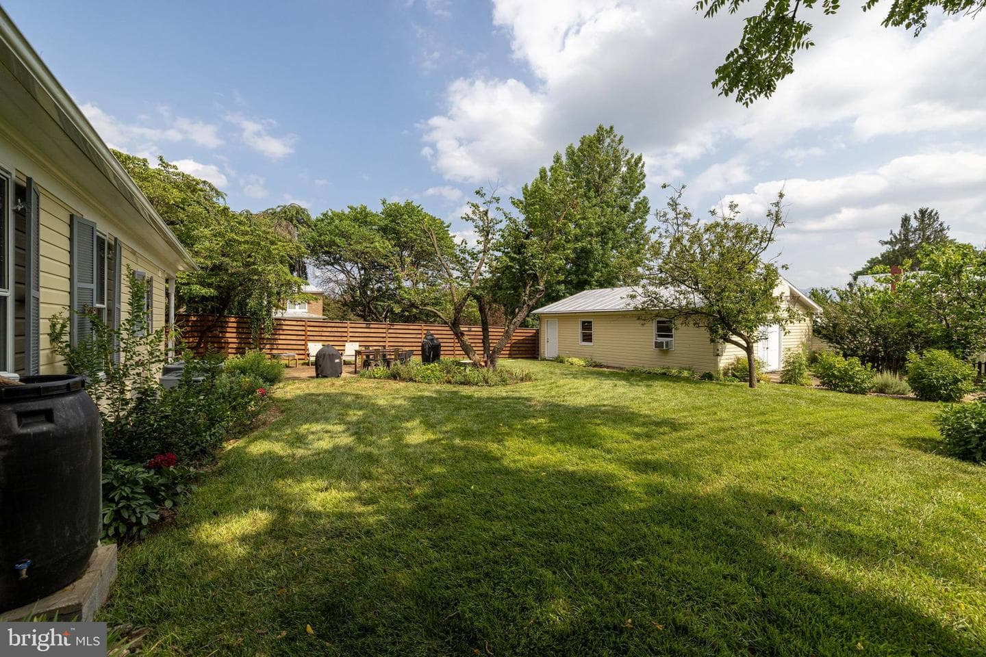 116 Cave Street photo 105