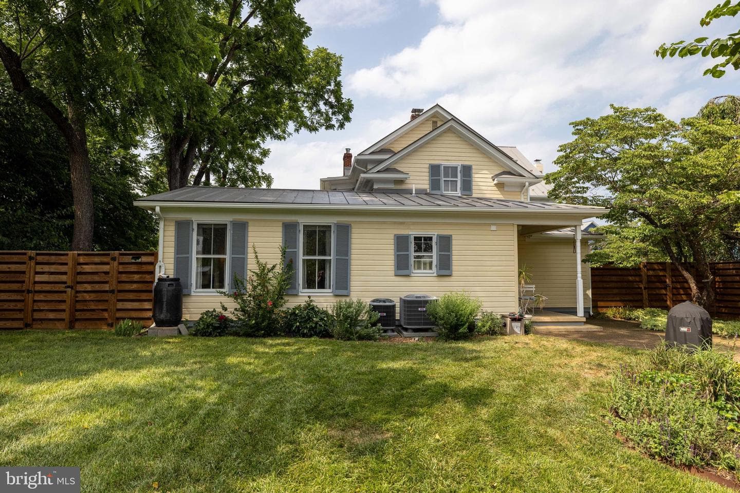 116 Cave Street photo 3