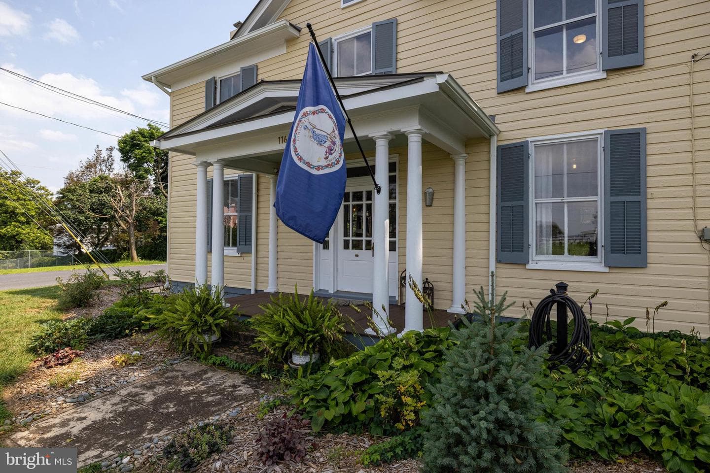 116 Cave Street photo 77