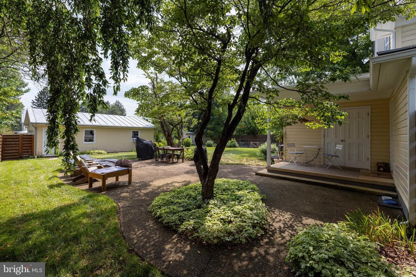 116 Cave Street photo 96