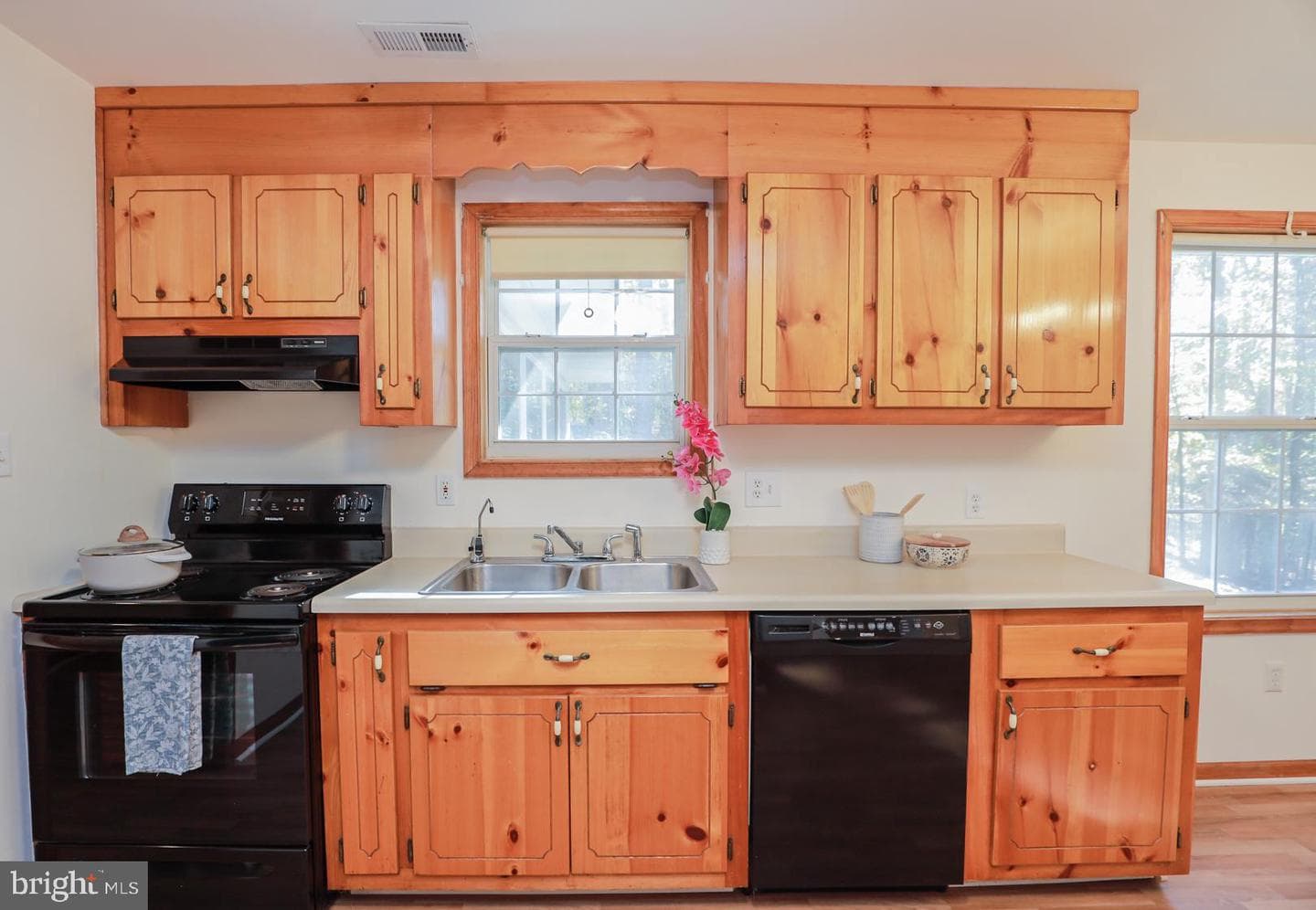 202 N Park Drive photo 5