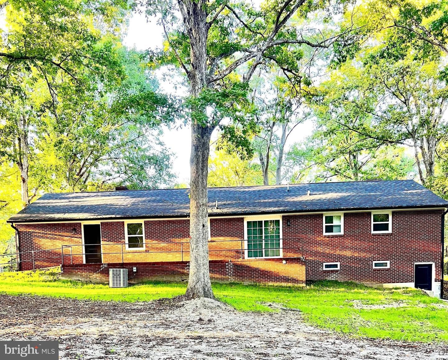 716 Old Wagner Road photo 3