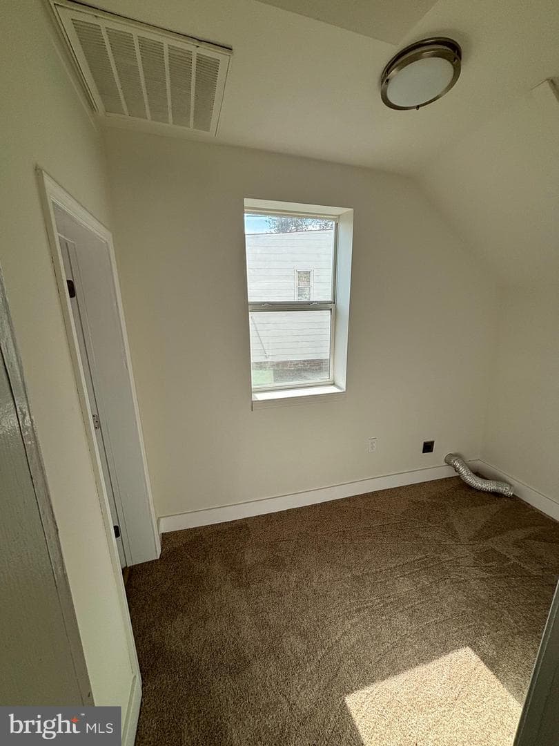 536 St Mark Street photo 13