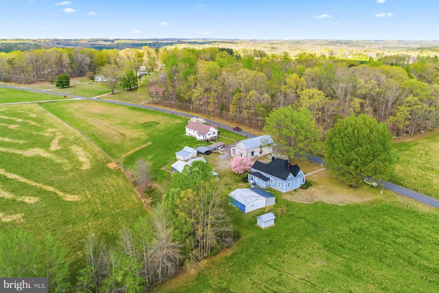 2136 Rocksprings Road photo 4