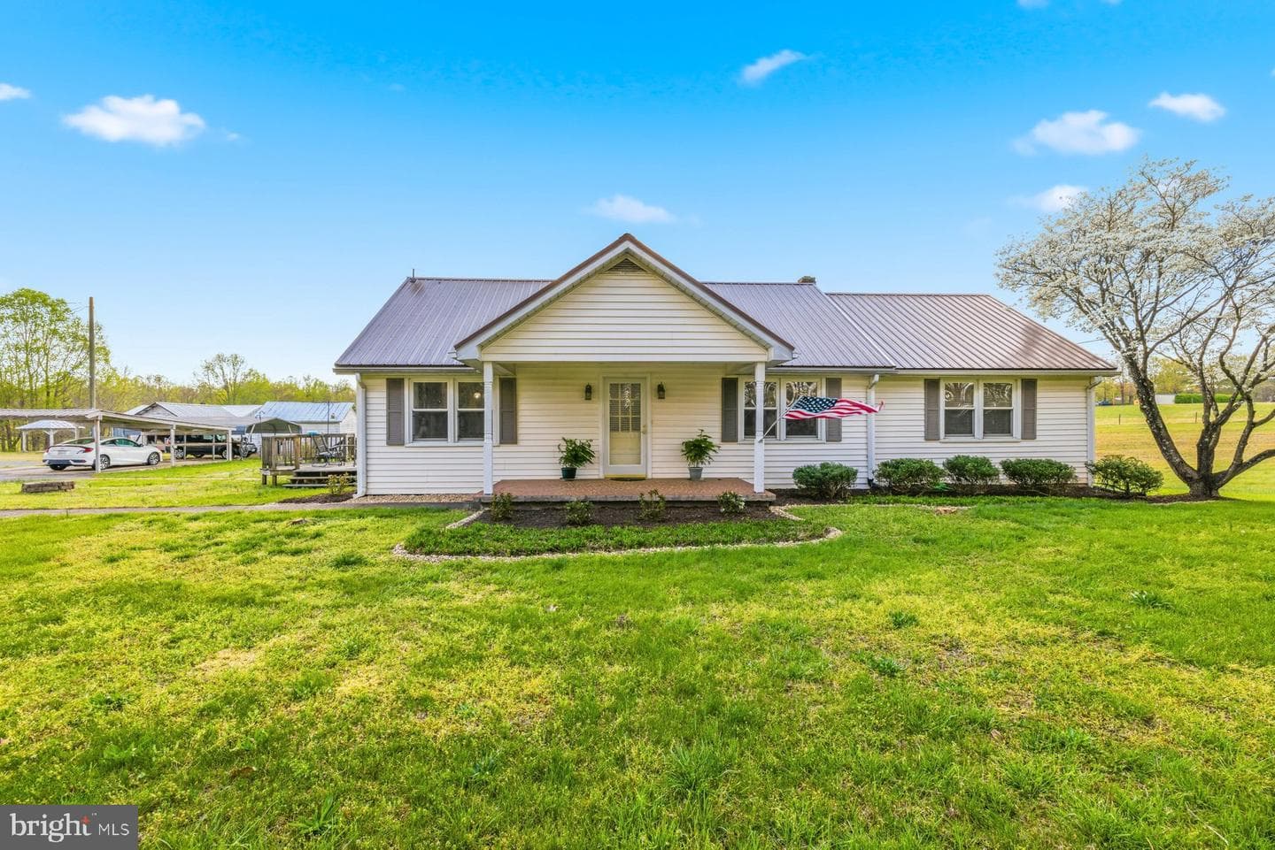 2092 Rocksprings Road photo 4