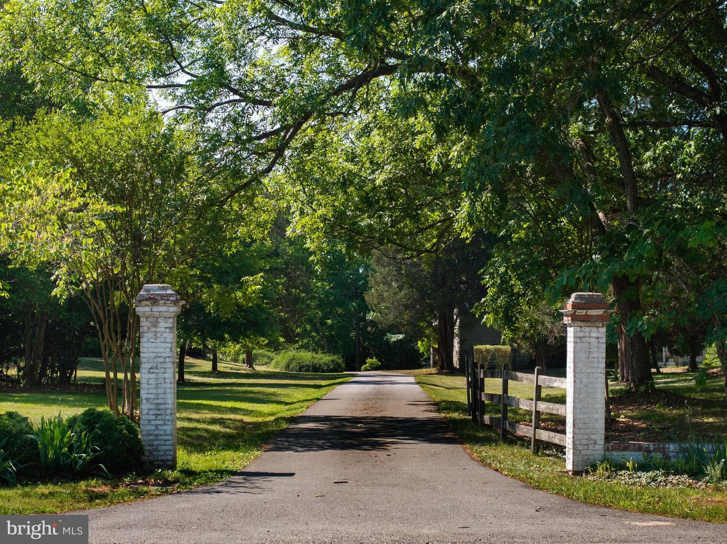 2345 Berry Hill Road photo 8