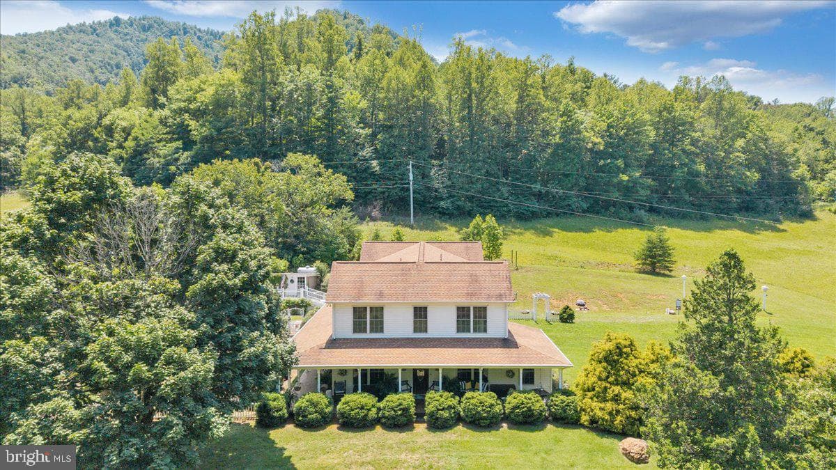 2170 Lone Ivy Road photo 3