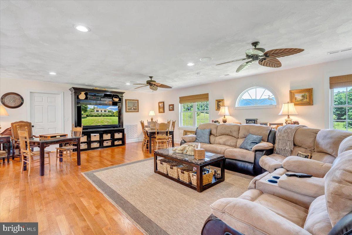 2170 Lone Ivy Road photo 36