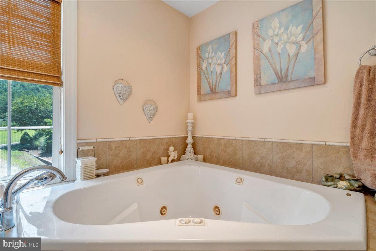 2170 Lone Ivy Road photo 49