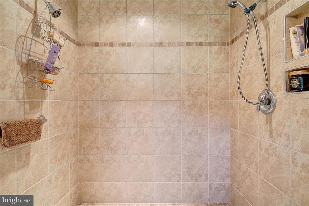 2170 Lone Ivy Road photo 66