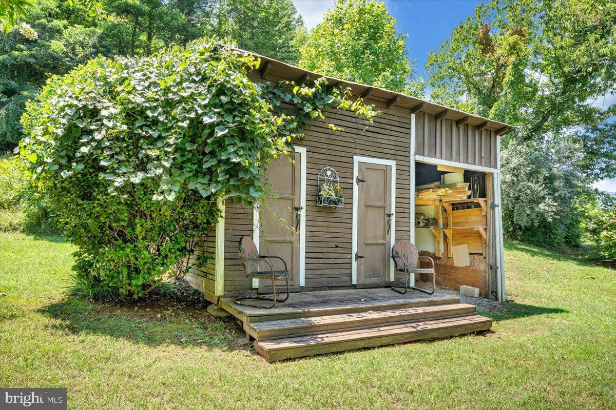 2170 Lone Ivy Road photo 78