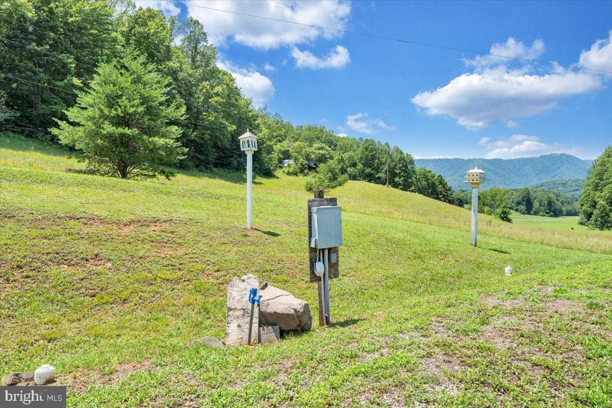 2170 Lone Ivy Road photo 83