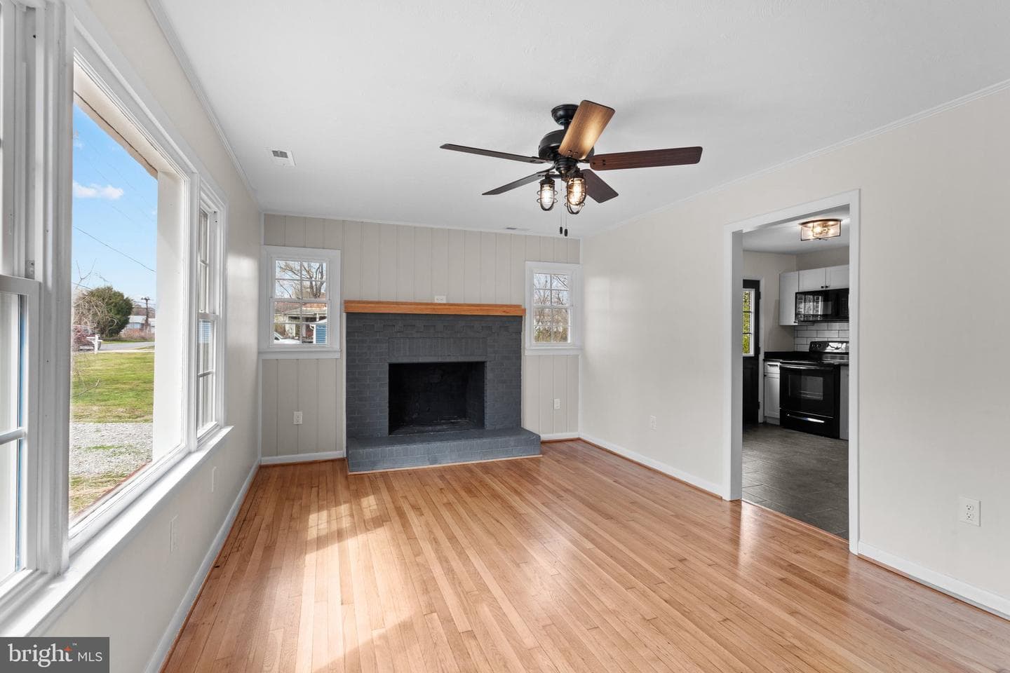 9912 Golf Course Drive photo 4