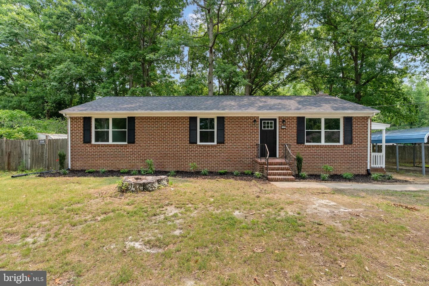7805 Bronze Lane photo 3