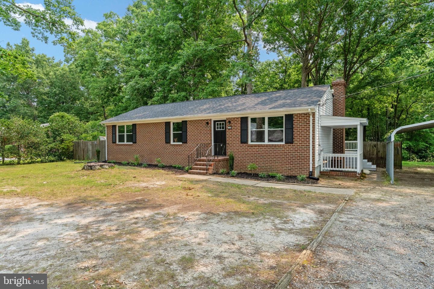 7805 Bronze Lane photo 4