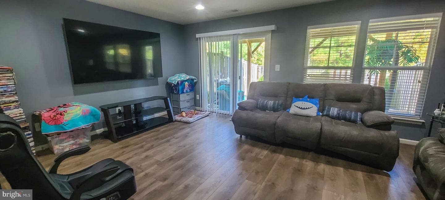 9127 Balaton Lake Lane photo 25