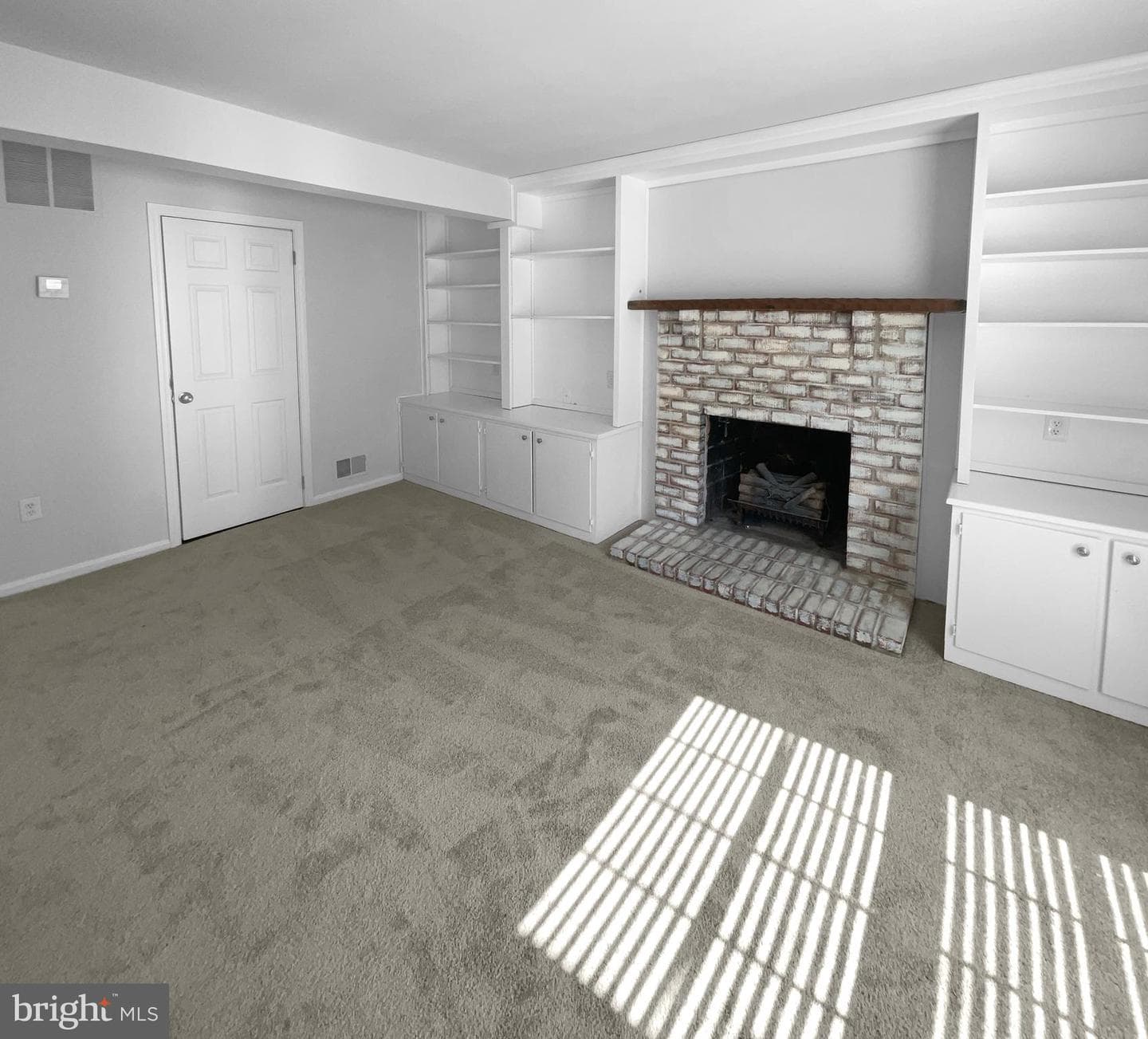 4006 Buckingham Court photo 3