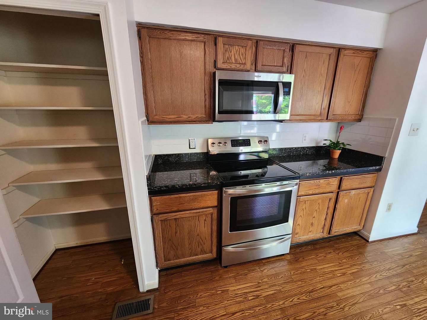 15498 Cliffview Drive photo 38