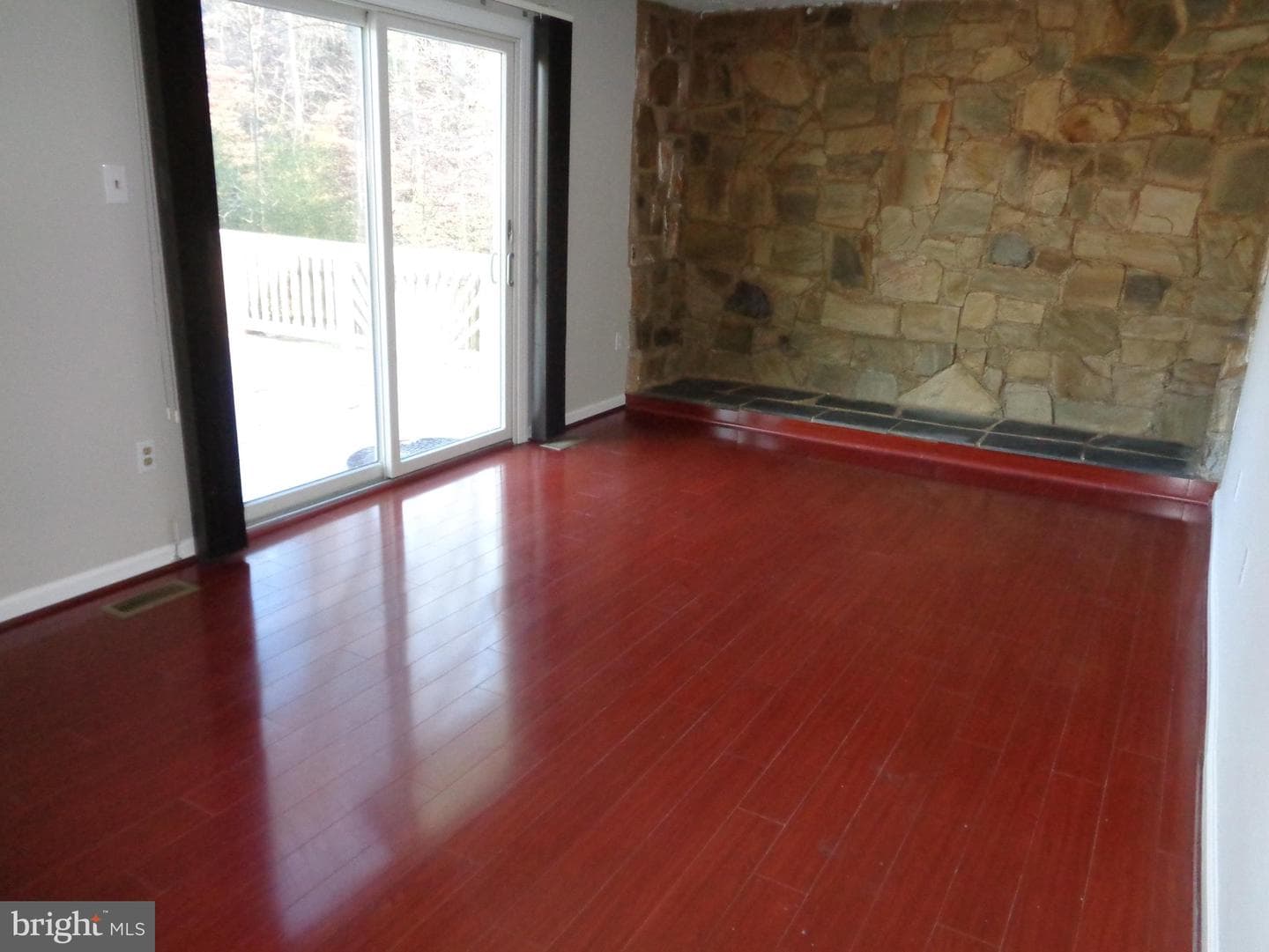 2490 Fraser Court photo 22