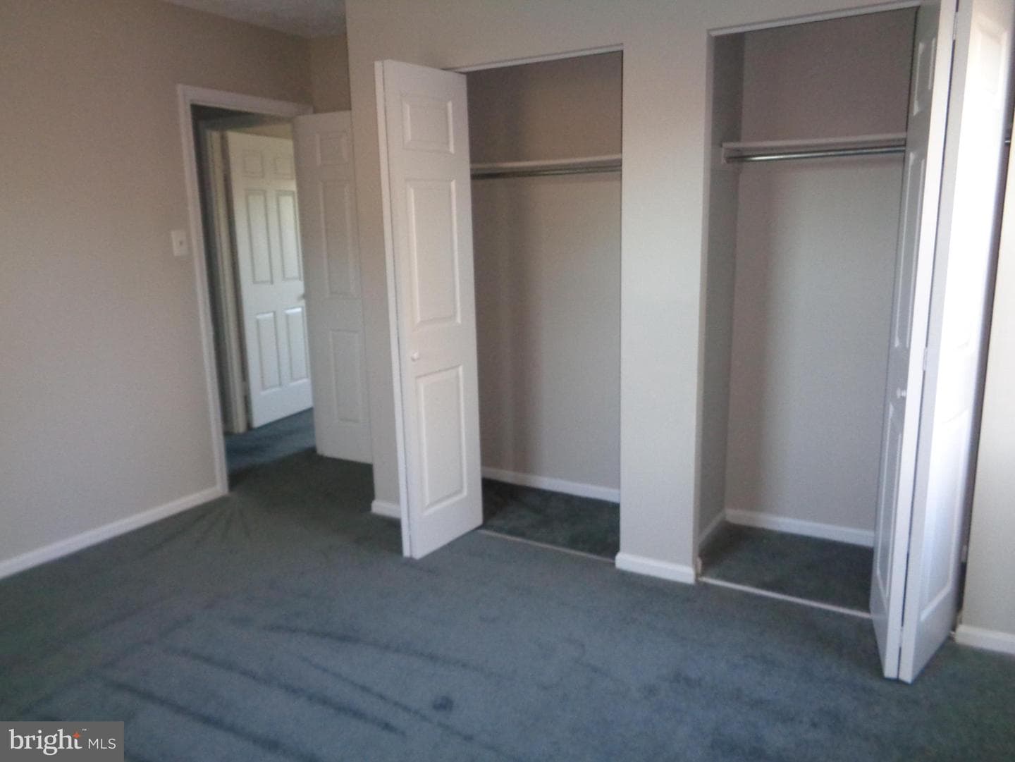 2490 Fraser Court photo 32
