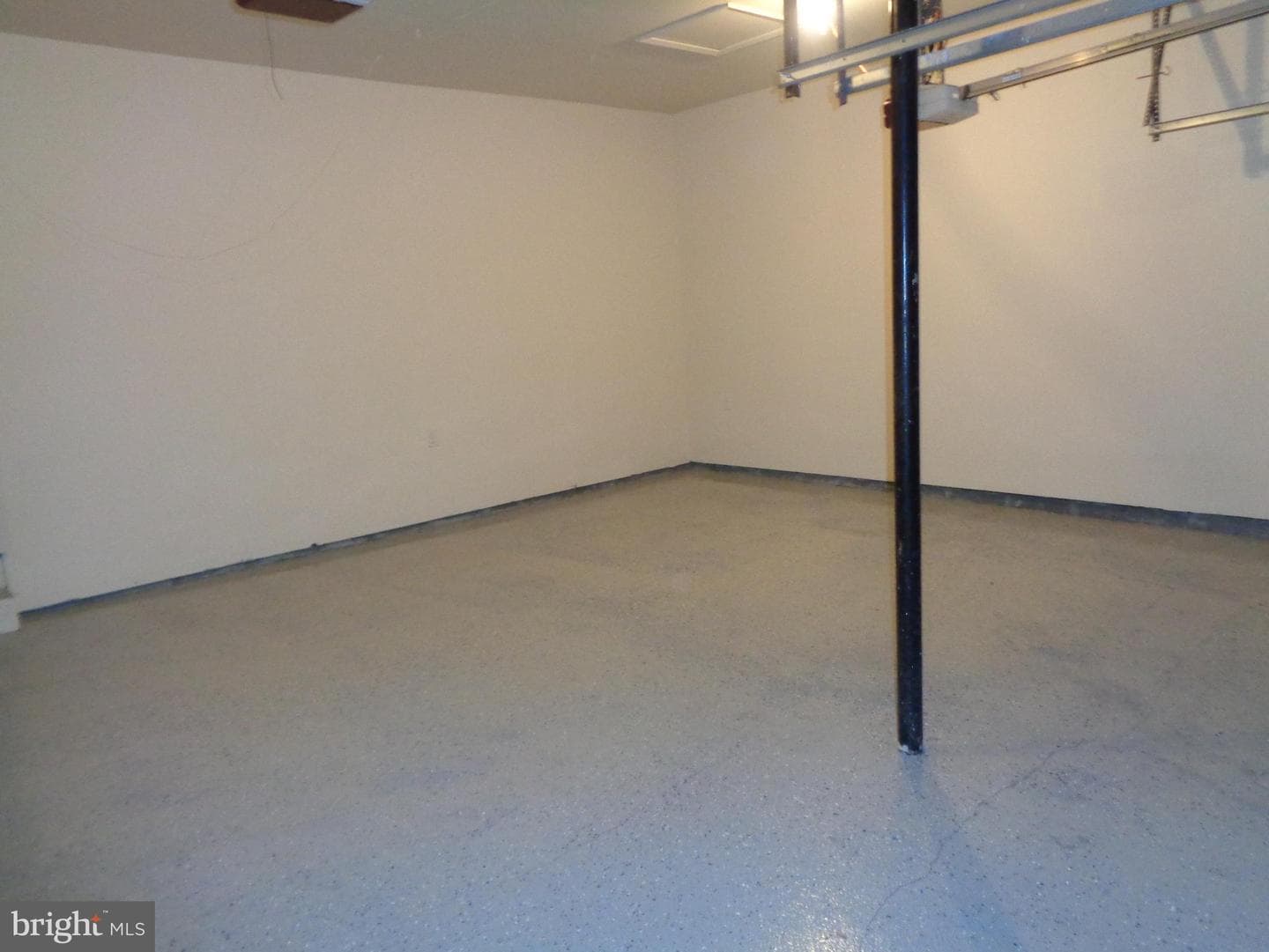 2490 Fraser Court photo 44