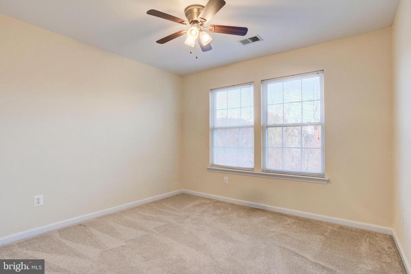 8709 Tarrytown Court photo 20