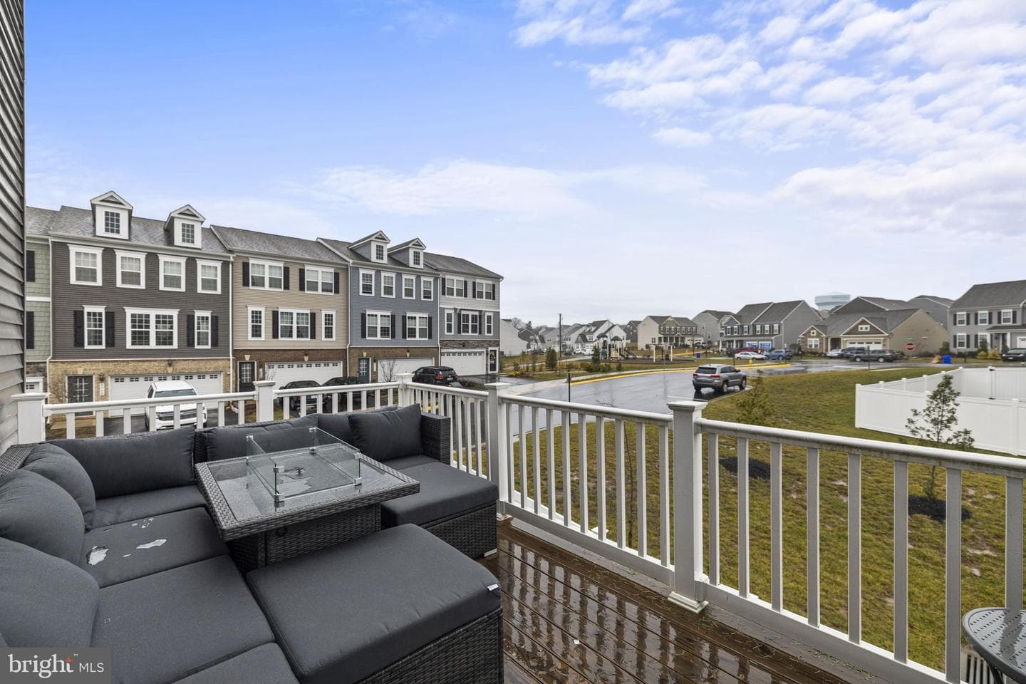 10561 Waterbury Woods Way photo 14