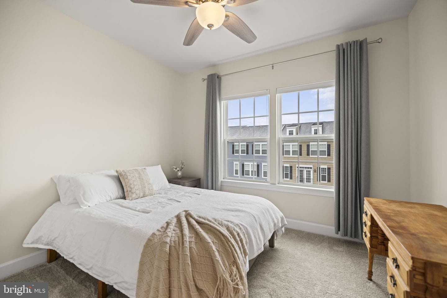 10561 Waterbury Woods Way photo 22