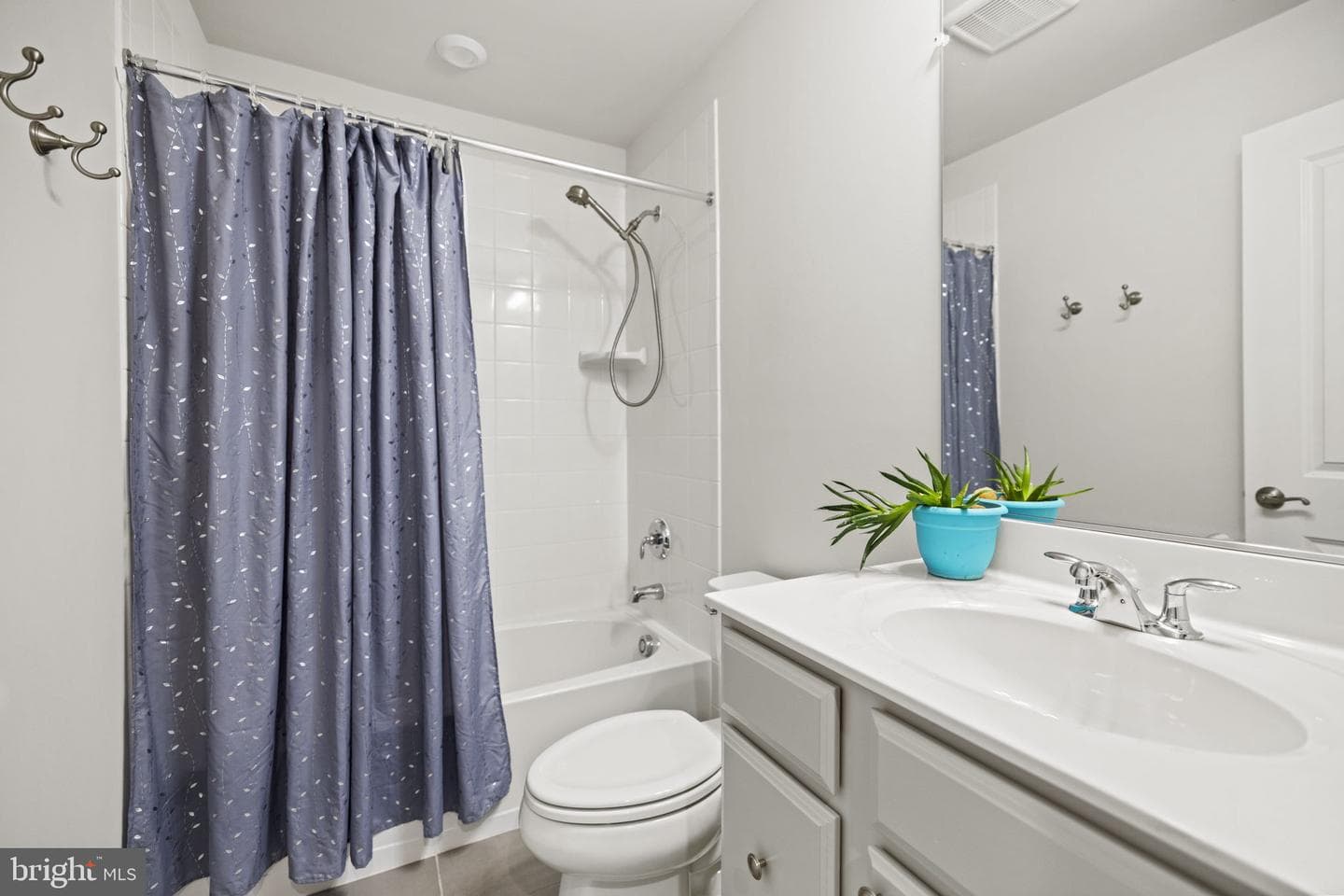 10561 Waterbury Woods Way photo 33