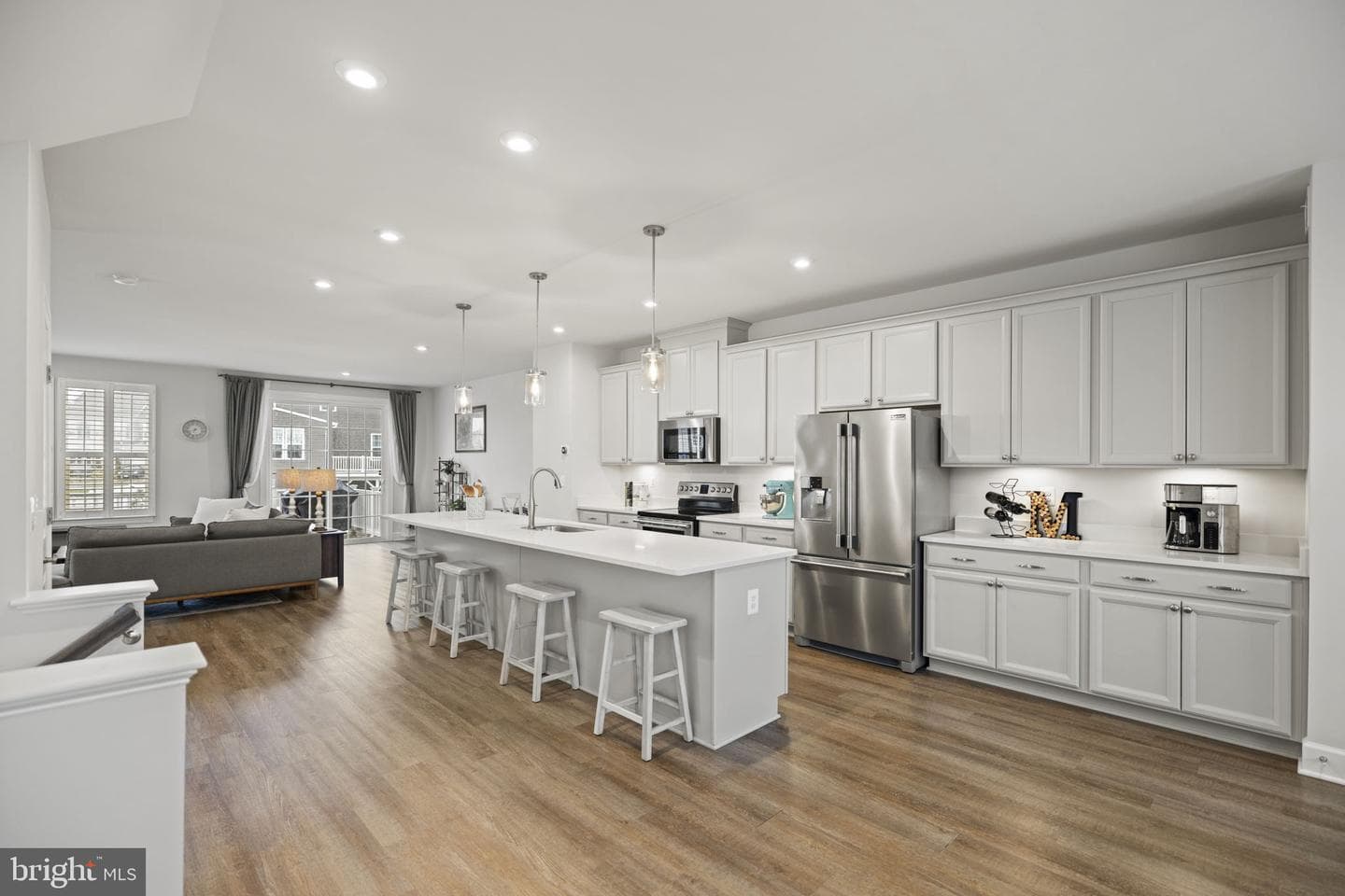 10561 Waterbury Woods Way photo 5