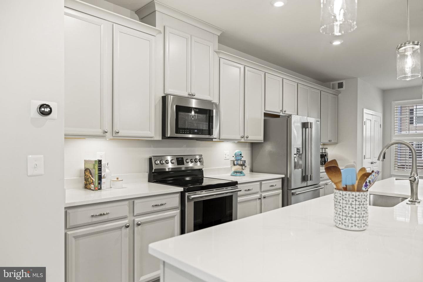 10561 Waterbury Woods Way photo 9