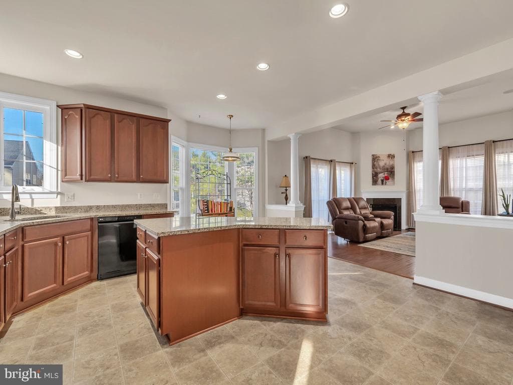 15546 Kelley Farm Court photo 7