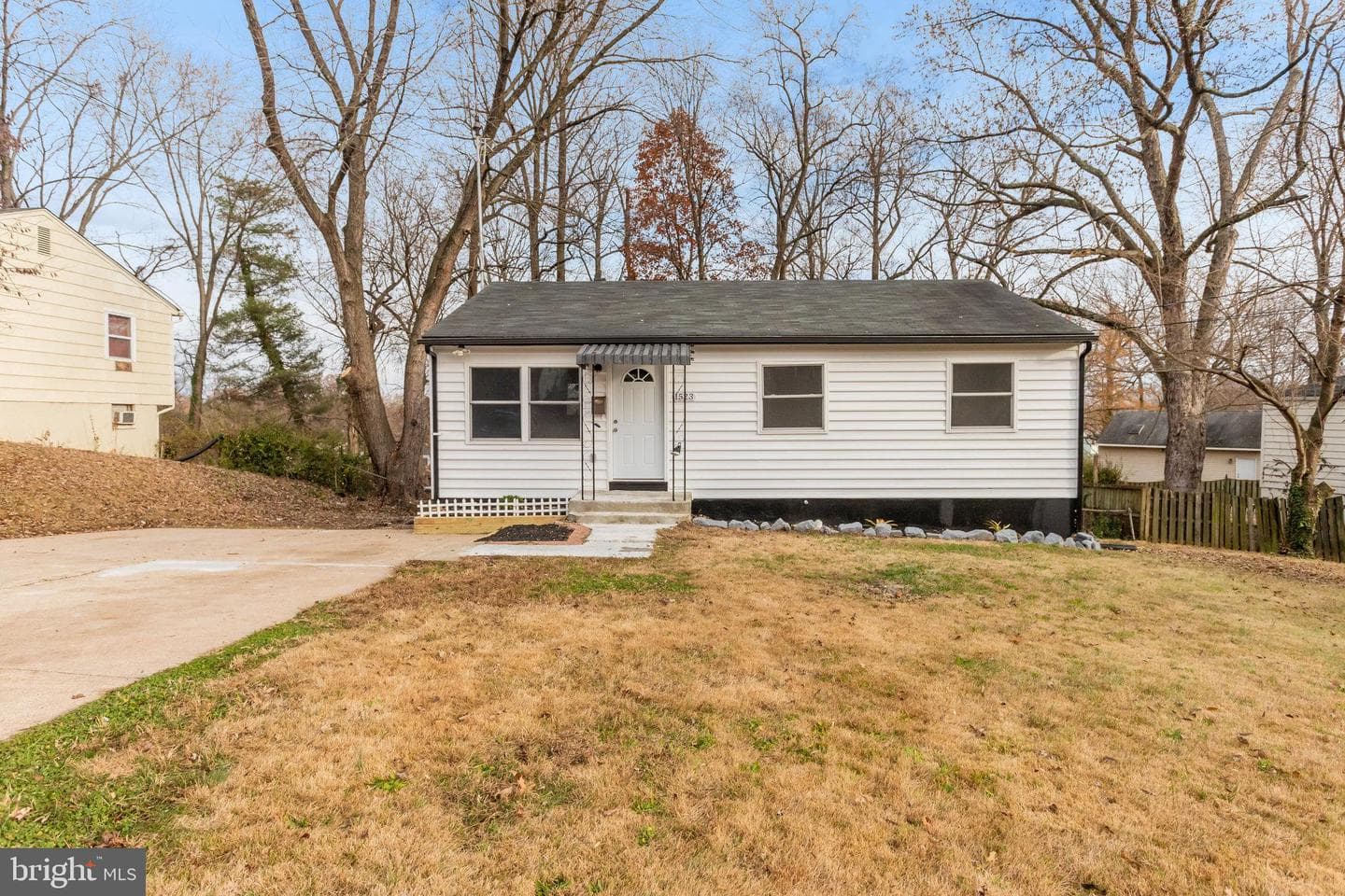 1523 Aiden Drive photo 2