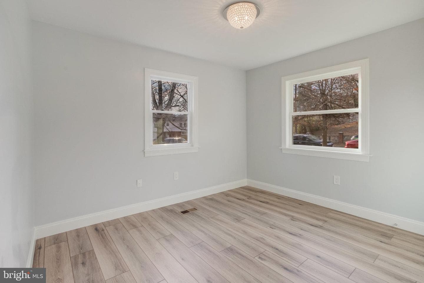 1523 Aiden Drive photo 4