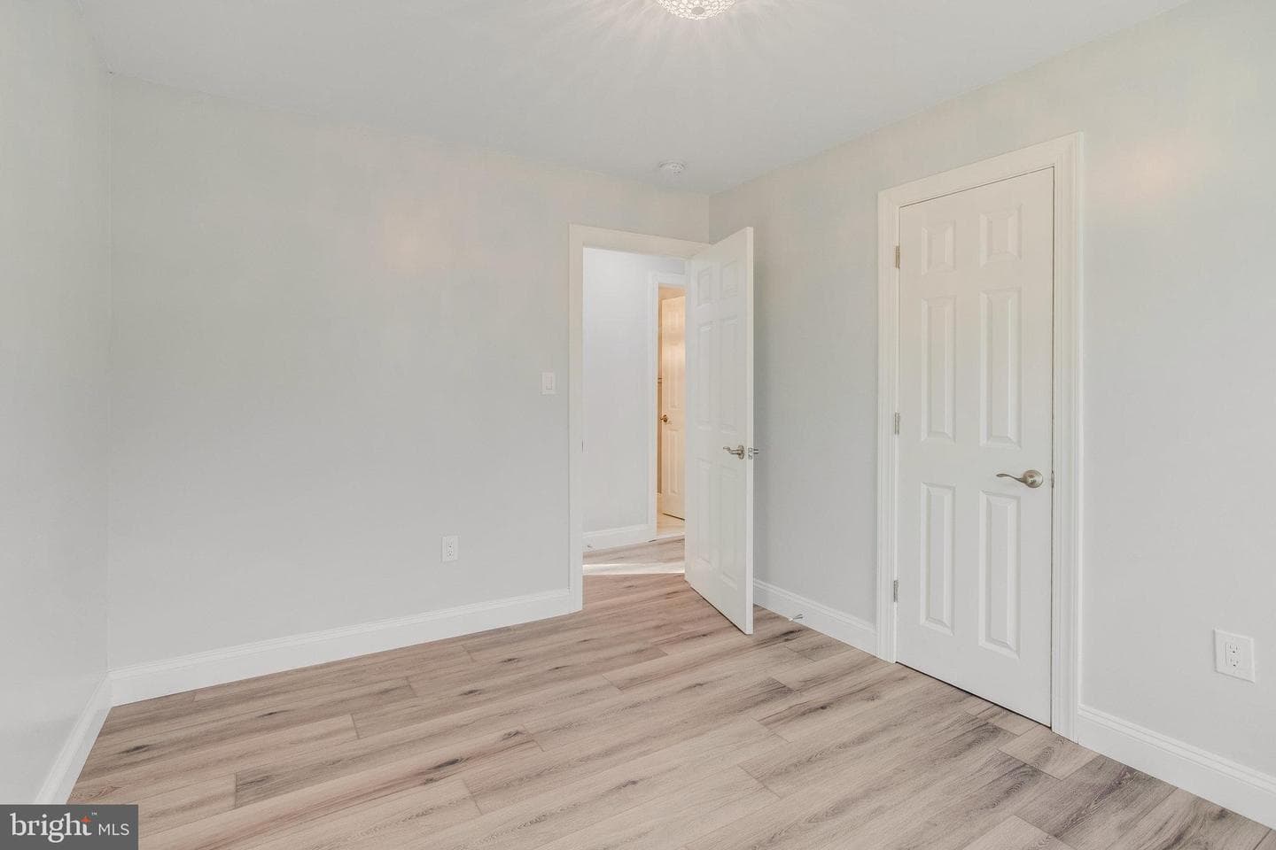 1523 Aiden Drive photo 5