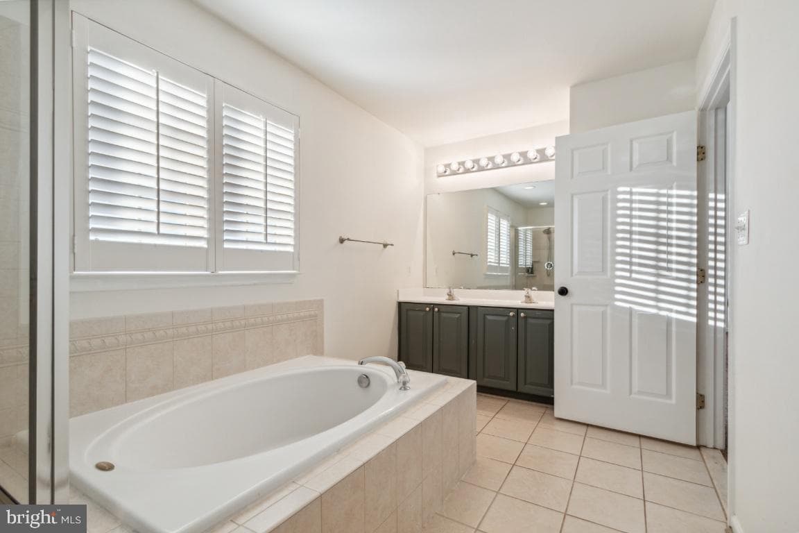 9668 Laurencekirk Place photo 13