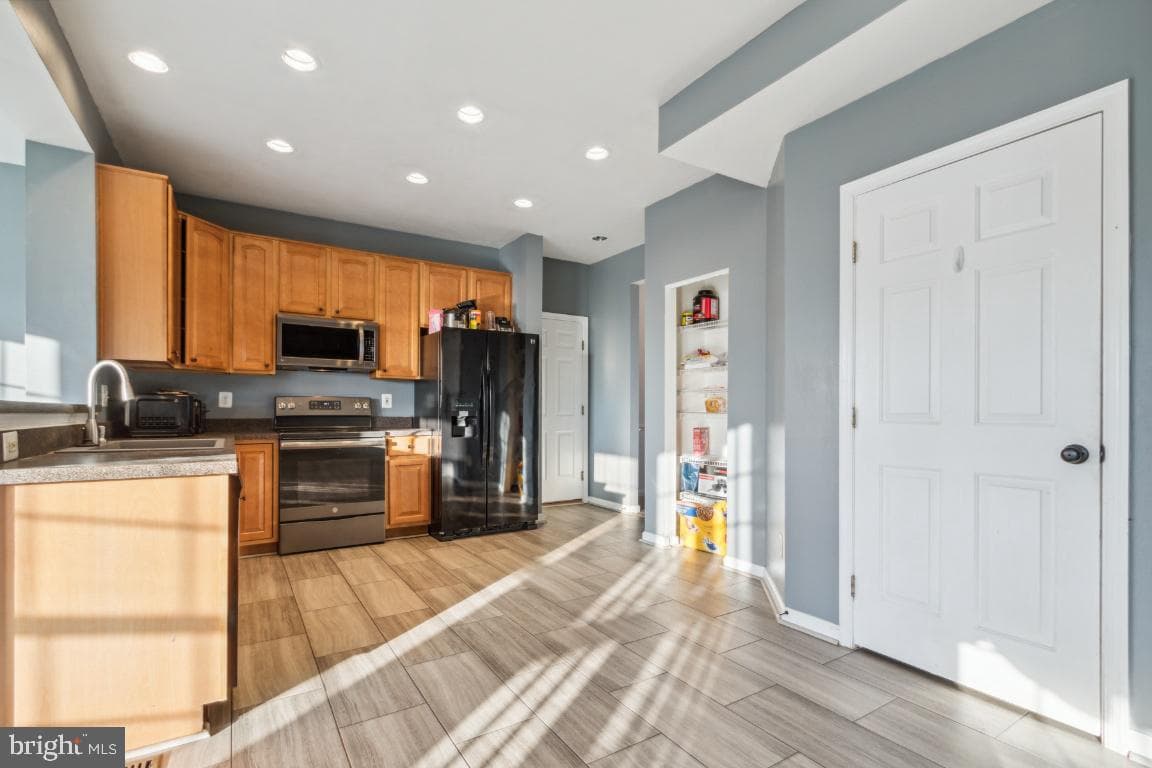 9668 Laurencekirk Place photo 9