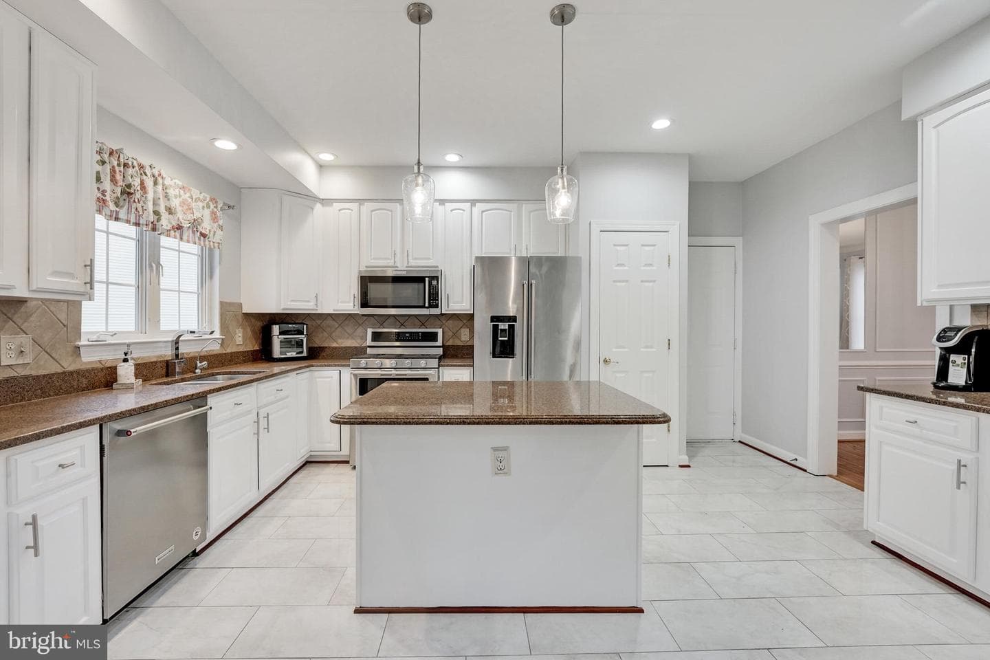 16025 Hayes Lane photo 23