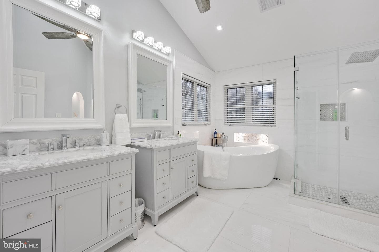 16025 Hayes Lane photo 40