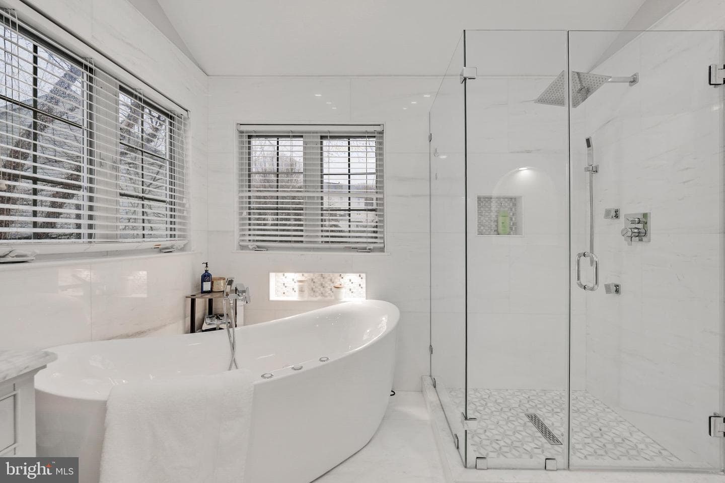 16025 Hayes Lane photo 42