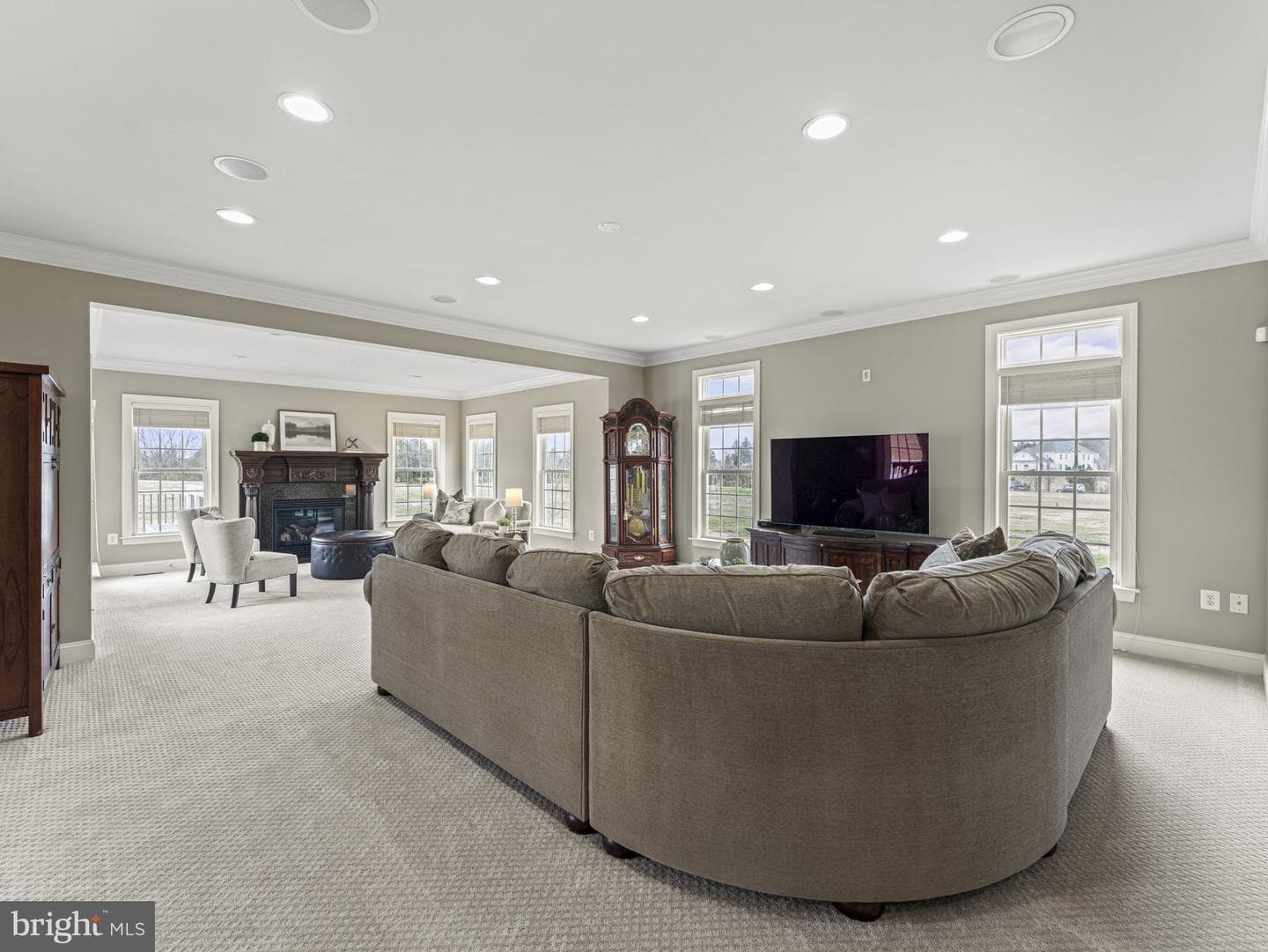 10920 Meadow Walk Lane photo 24
