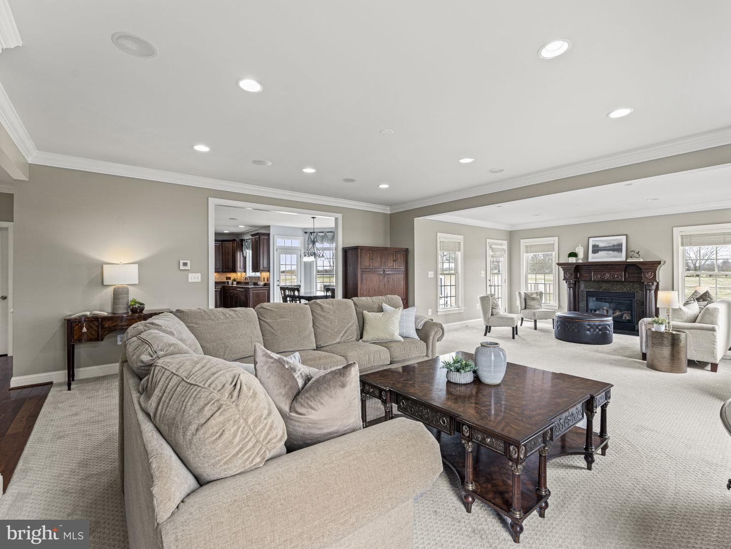 10920 Meadow Walk Lane photo 25