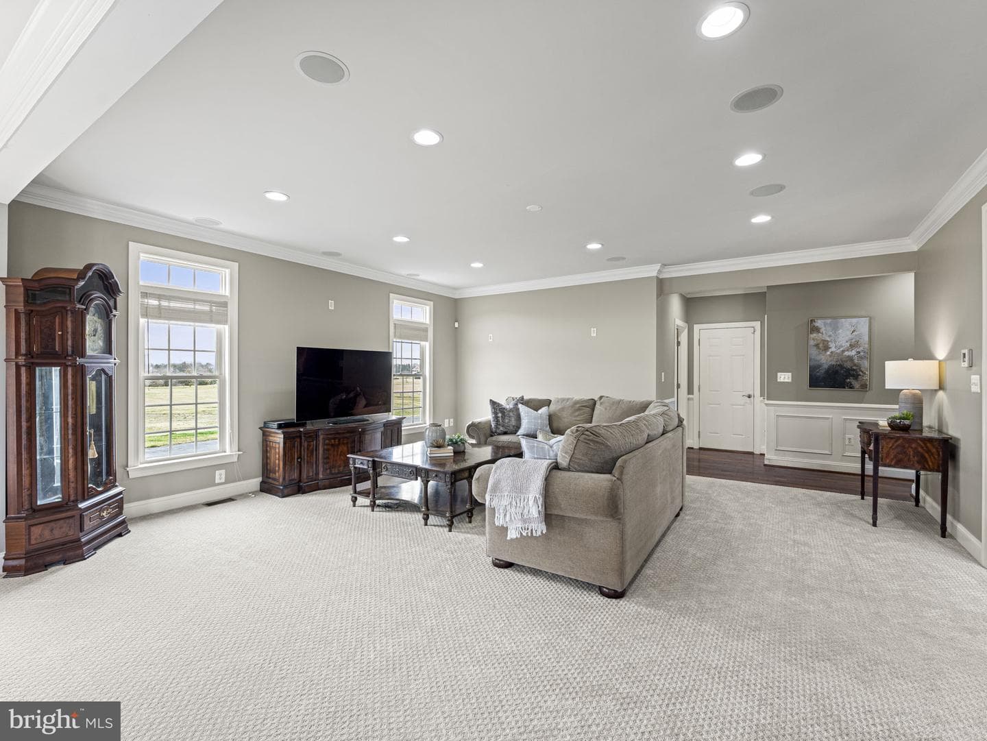 10920 Meadow Walk Lane photo 26
