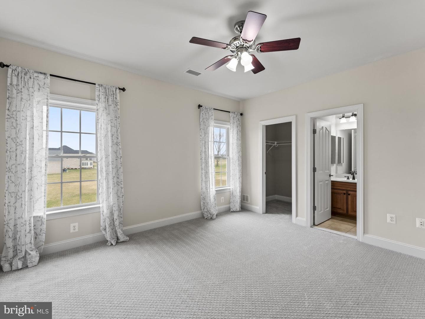 10920 Meadow Walk Lane photo 32