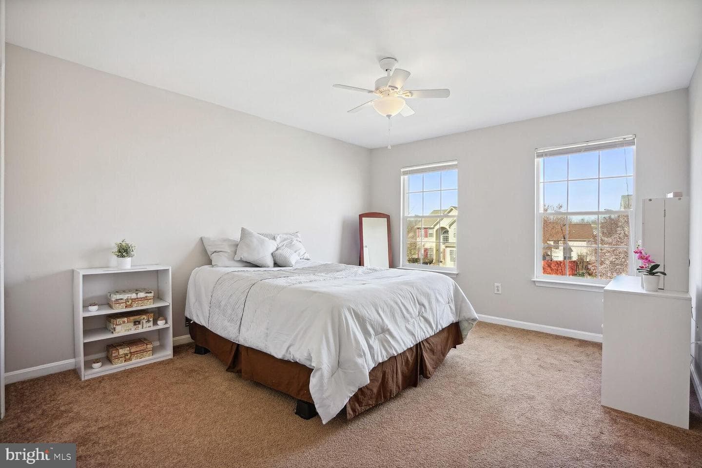 8633 Airwick Lane photo 38